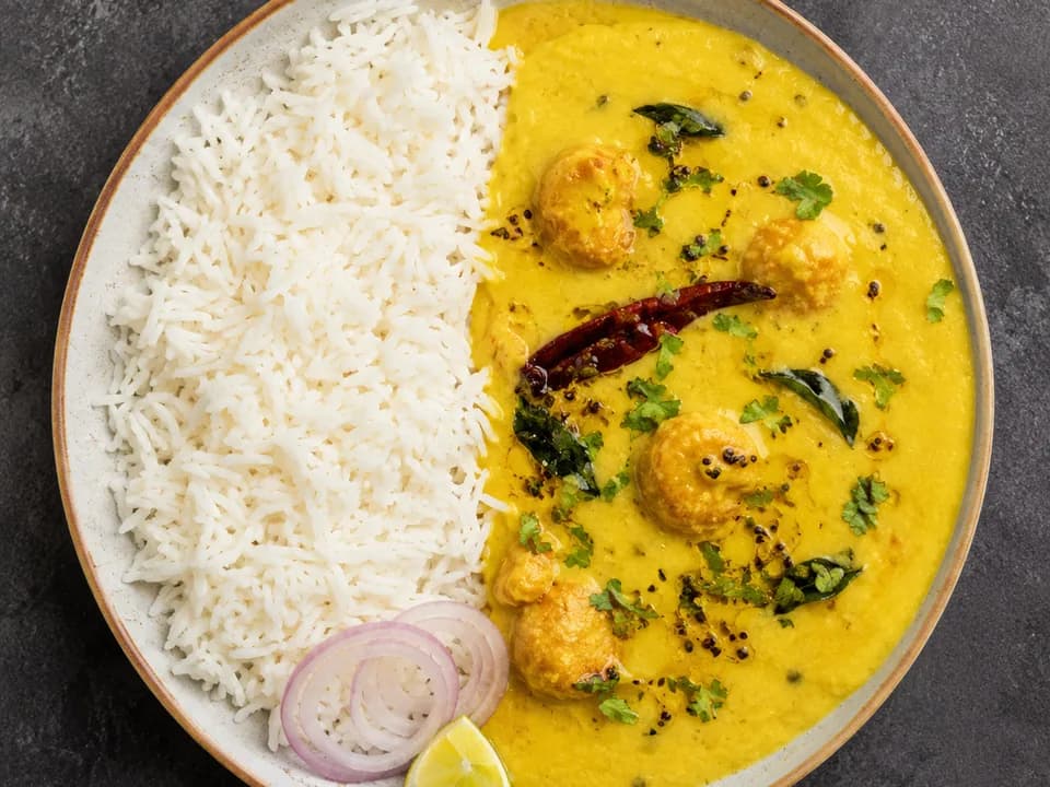 Kadhi Chawal, representative dish image